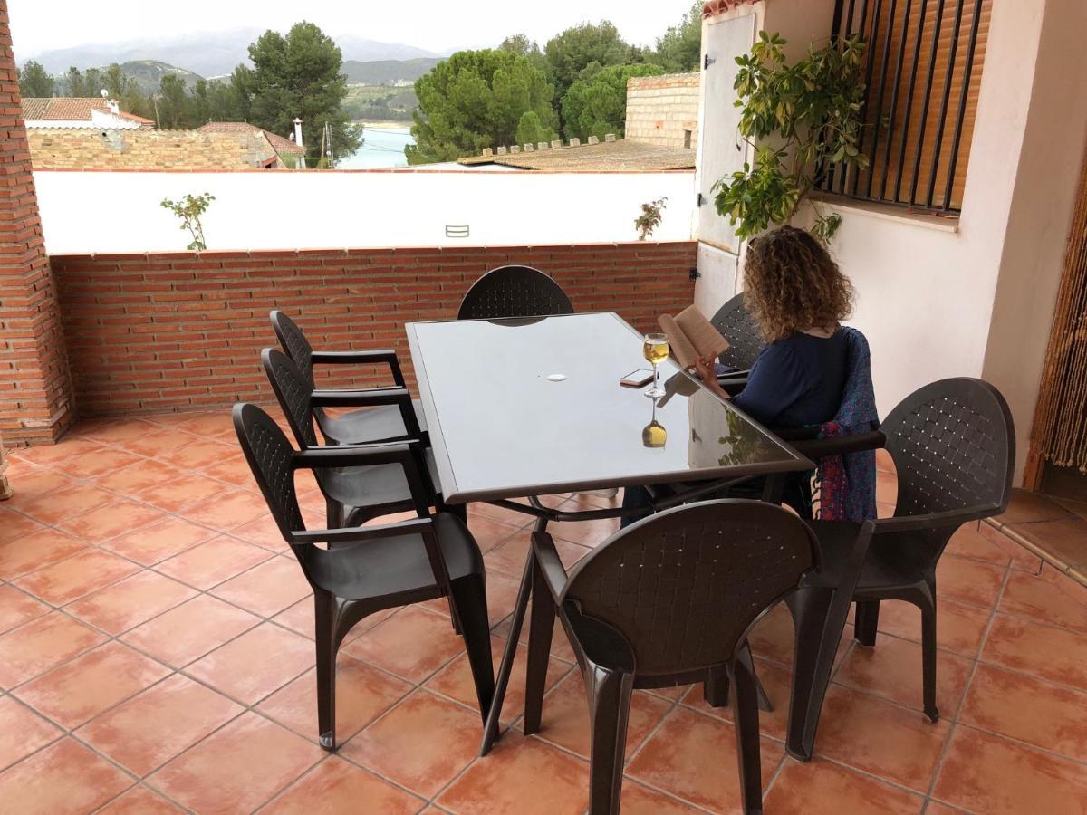Chalet Embalse Bermejales Arenas del Rey Exterior foto